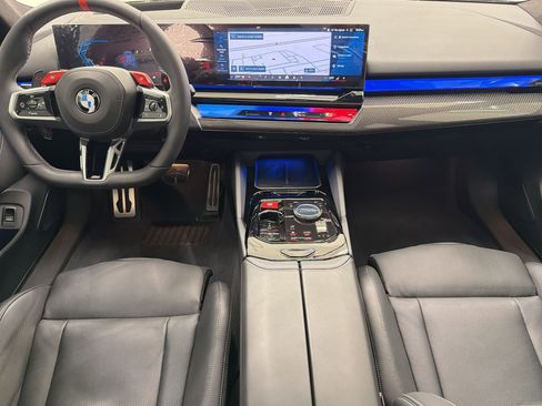Certified 2025 BMW M5 Touring AWD/4WD image 15
