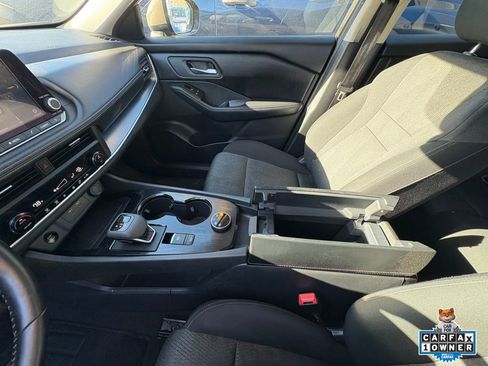 Used 2025 Nissan Rogue SV image 20