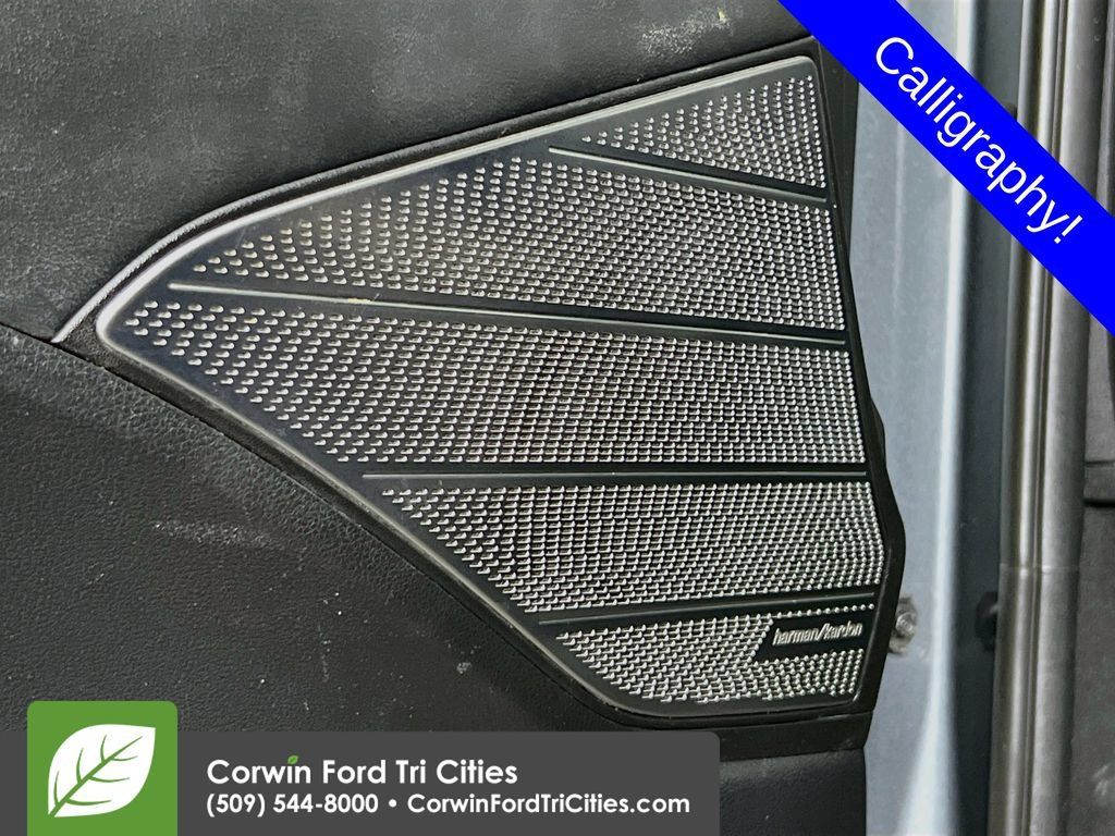 Used 2022 Hyundai Palisade Calligraphy AWD/4WD image 13