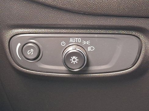 Used 2024 Chevrolet Equinox LT w/ LPO, Floor Liner Package FWD image 25