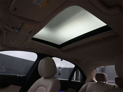 Used 2019 Mercedes-Benz C 300 Sedan image 10