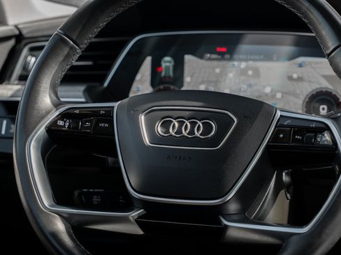 Certified 2024 Audi Q8 e-tron Premium Plus w/ Premium Plus Package AWD/4WD image 10