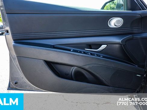 Used 2024 Hyundai Elantra Limited FWD image 44
