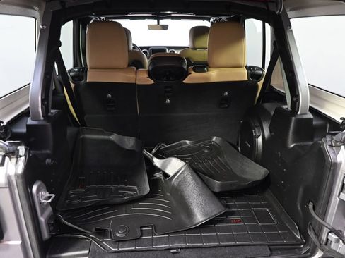 Used 2018 Jeep Wrangler Unlimited Rubicon AWD/4WD image 19
