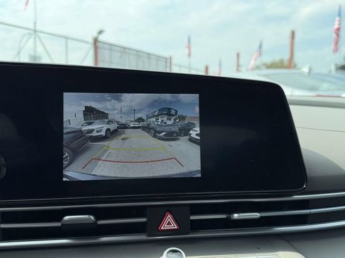 Certified 2024 Hyundai Elantra SEL FWD image 28