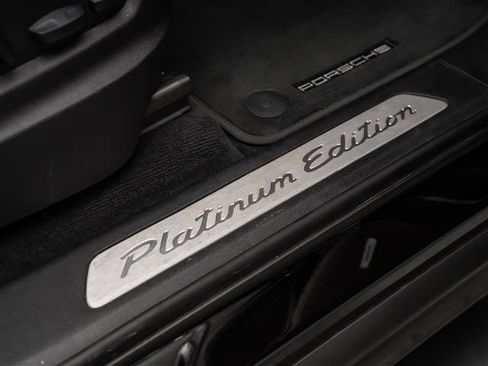 Used 2023 Porsche Cayenne Platinum Edition image 29