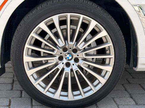 Used 2020 BMW X7 xDrive40i w/ Luxury Seating Package AWD/4WD image 13