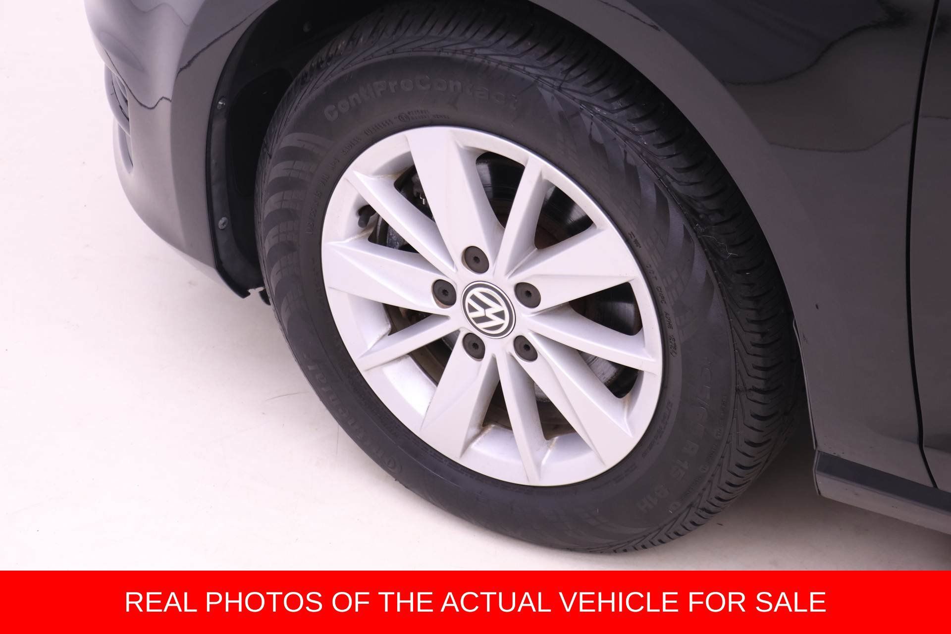 Used 2016 Volkswagen Golf S FWD image 15