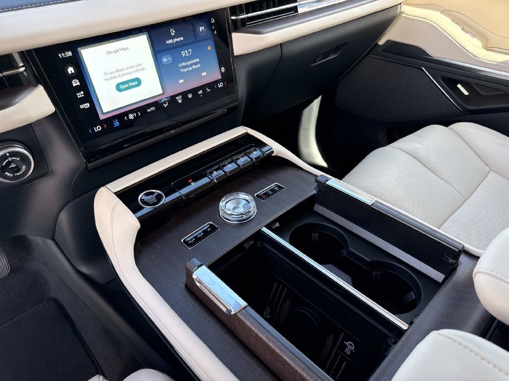 New 2027 Lincoln Navigator Reserve AWD/4WD image 27
