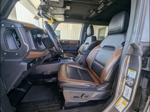 Used 2024 Ford Bronco Outer Banks AWD/4WD image 19