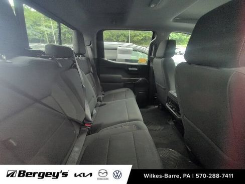 Used 2020 Chevrolet Silverado 1500 LT Trail Boss AWD/4WD image 8