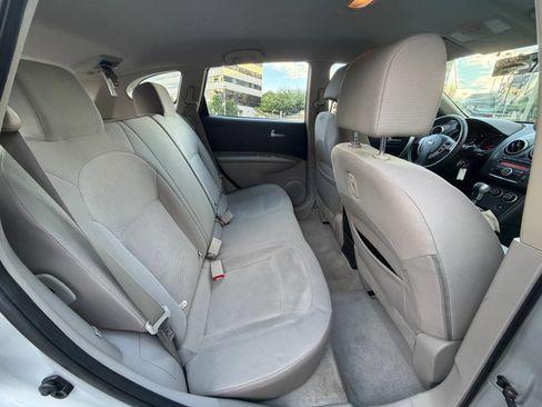Used 2012 Nissan Rogue S FWD image 16