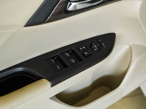 Used 2016 Honda Accord Touring image 35