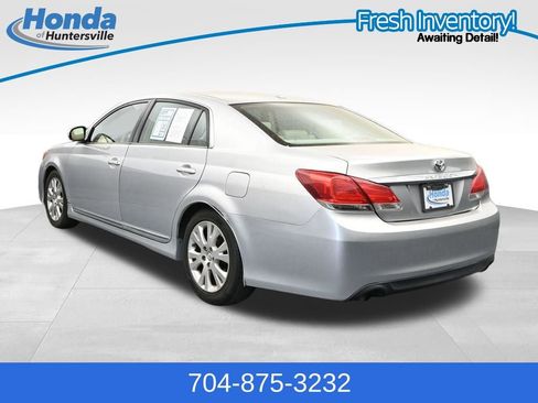 Used 2011 Toyota Avalon FWD image 6