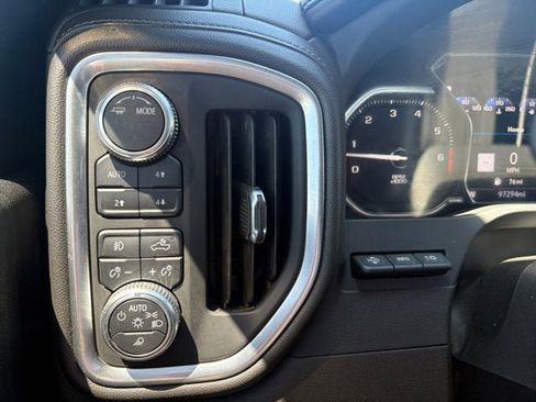 Used 2022 GMC Sierra 2500 Denali w/ Denali Ultimate Package AWD/4WD image 23
