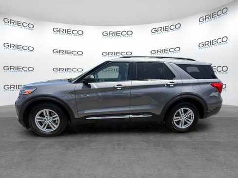 Used 2023 Ford Explorer XLT w/ Equipment Group 202A RWD image 4