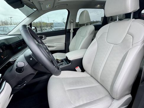 Used 2025 Kia Sorento X-Line EX image 17