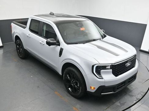 New 2026 Ford Maverick Lariat w/ Black Appearance Package AWD/4WD image 21