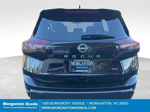 Used 2024 Nissan Rogue SV image 8