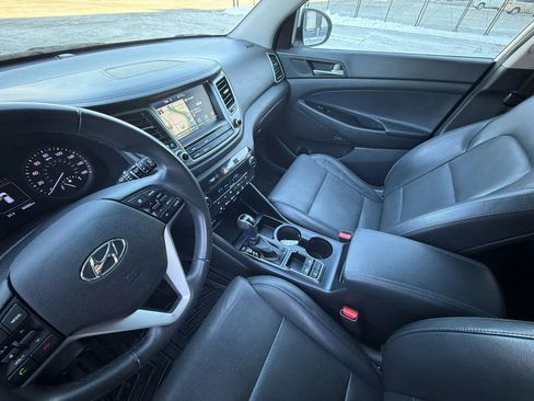 Used 2018 Hyundai Tucson SEL Plus AWD/4WD image 16