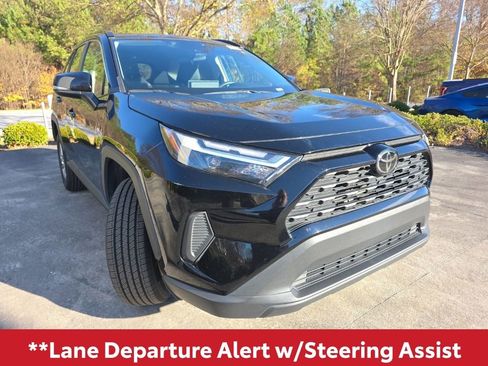 Used 2024 Toyota RAV4 XLE image 9