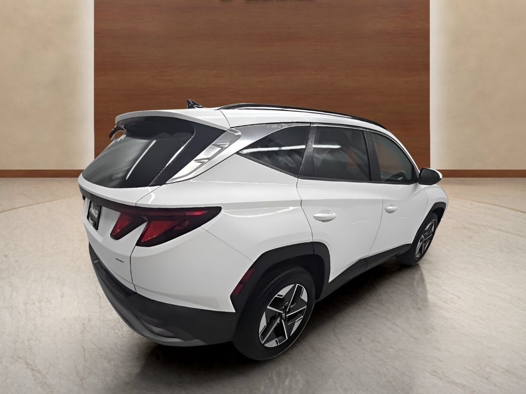 Certified 2025 Hyundai Tucson SEL AWD/4WD image 6