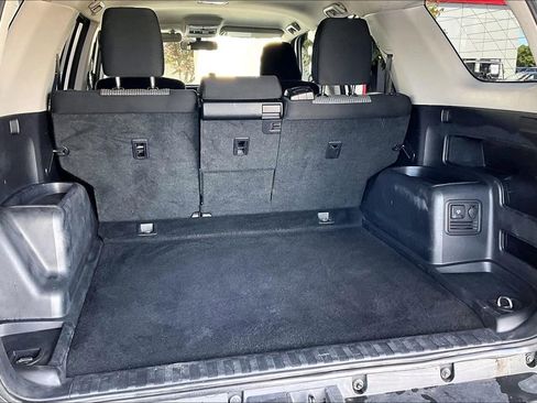 Used 2016 Toyota 4Runner SR5 AWD/4WD image 22