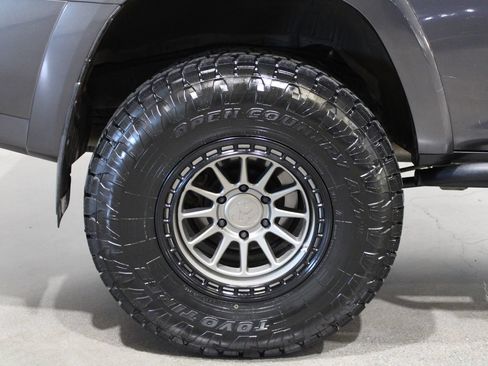 Used 2020 Toyota 4Runner TRD Off-Road Premium w/ Moonroof Package AWD/4WD image 14
