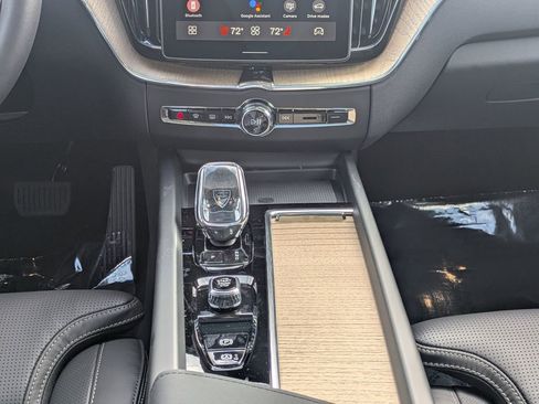 New 2026 Volvo XC60 B5 Ultra w/ Protection Package Premier image 19
