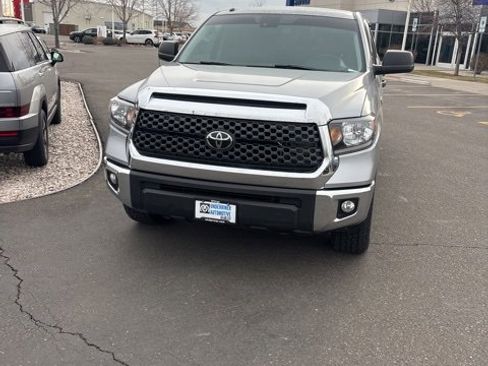 Used 2019 Toyota Tundra SR5 w/ SR5 Upgrade Package image 8