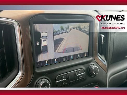 Used 2019 Chevrolet Silverado 1500 High Country w/ Technology Package AWD/4WD image 26