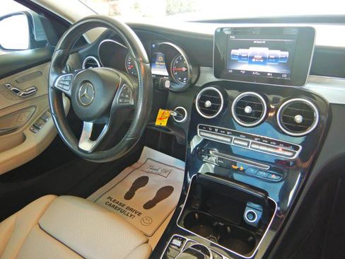 Used 2015 Mercedes-Benz C 300 4MATIC Sedan image 2