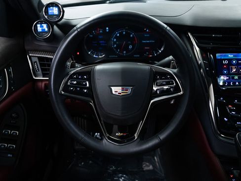 Used 2018 Cadillac CTS V RWD image 12
