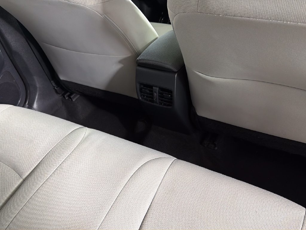 Used 2023 Toyota Corolla Cross L FWD image 29