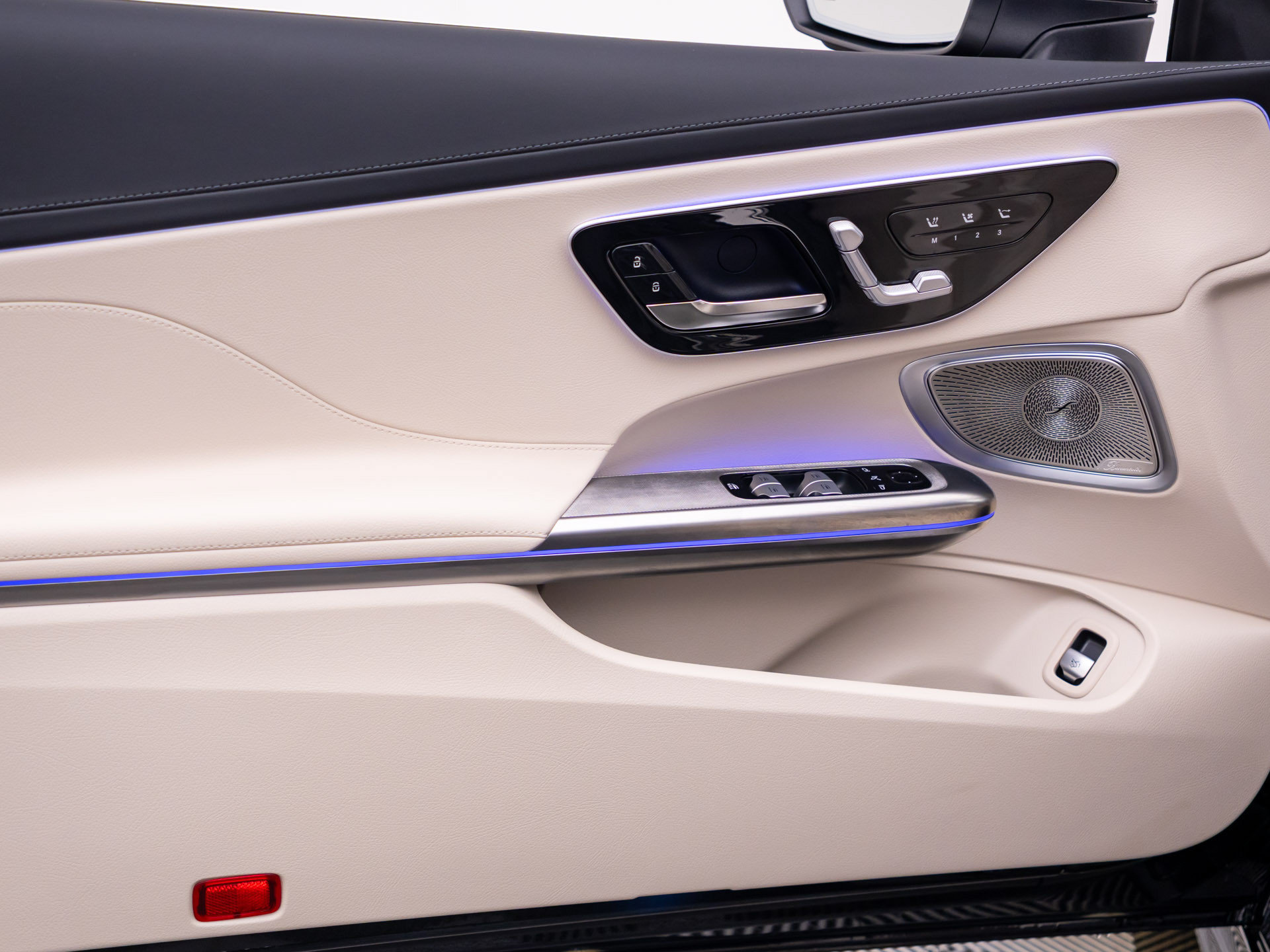 New 2027 Mercedes-Benz CLE 450 4MATIC Cabriolet image 13