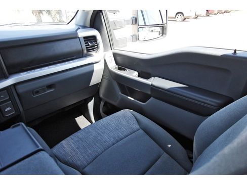 Used 2024 Ford F250 XLT image 8