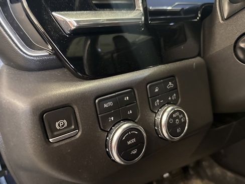 Used 2022 GMC Sierra 1500 SLT w/ SLT Premium Plus Package image 13