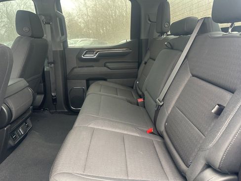 Used 2024 GMC Sierra 1500 Elevation image 12