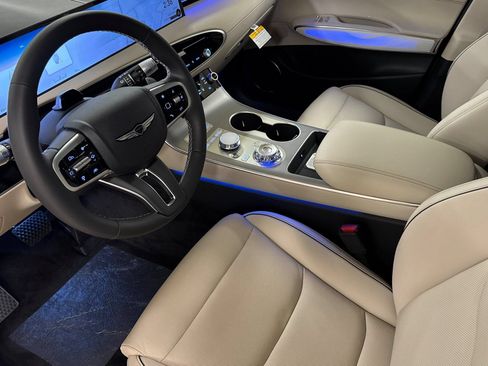 New 2026 Genesis GV70 2.5T Advanced AWD/4WD image 10