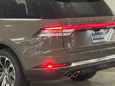 New 2026 Lincoln Aviator Reserve AWD/4WD image 7