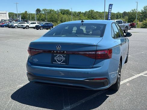 Used 2025 Volkswagen Jetta Sport FWD image 6