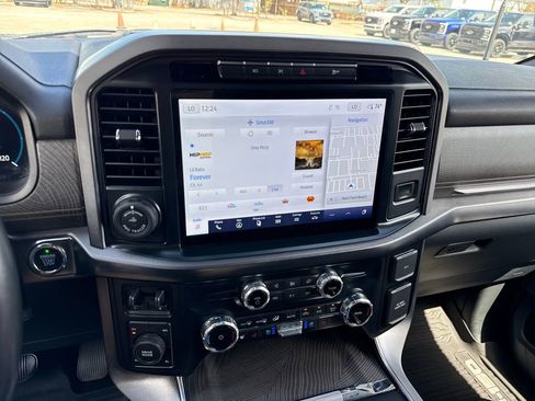 Used 2022 Ford F150 Platinum w/ Equipment Group 701A High image 20