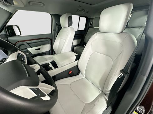 Certified 2025 Land Rover Defender 130 S image 23