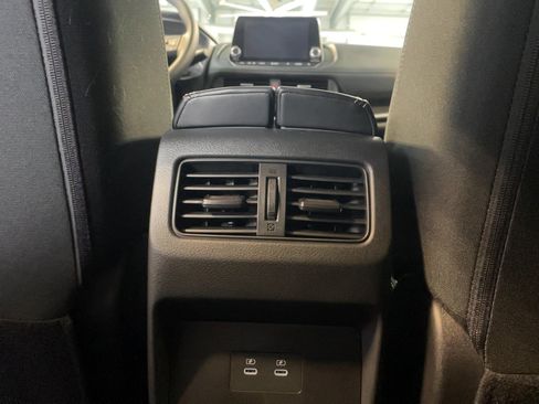 Certified 2025 Nissan Rogue SV image 15