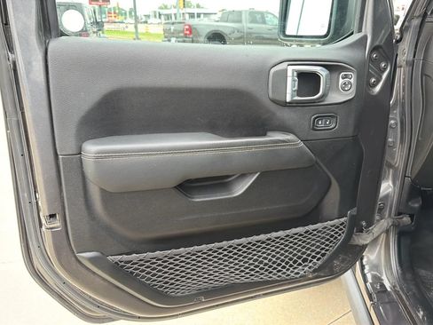 Used 2021 Jeep Gladiator Overland w/ Popular Equipment Package AWD/4WD image 87