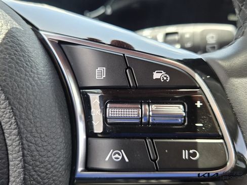 Certified 2025 Kia Seltos X-Line AWD/4WD image 27