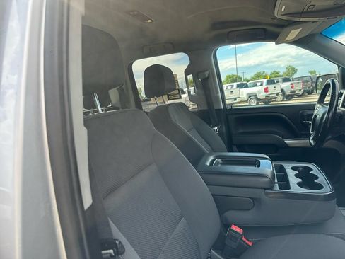 Used 2019 Chevrolet Silverado 1500 LT AWD/4WD image 16