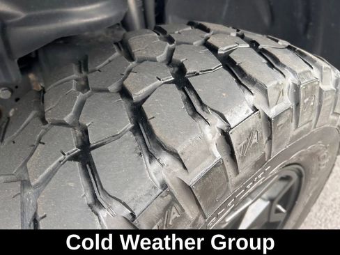 Used 2022 Jeep Gladiator Willys image 13