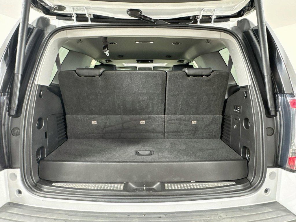 Used 2017 GMC Yukon SLT w/ Premium Edition RWD image 32