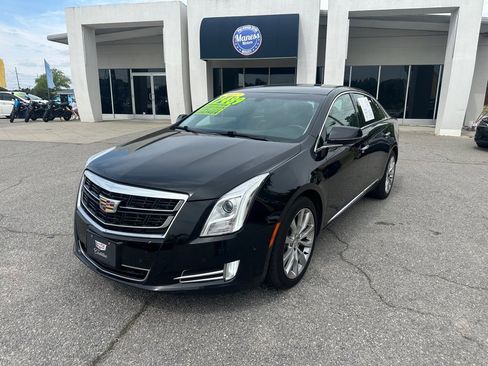 Used 2017 Cadillac XTS Luxury FWD image 1